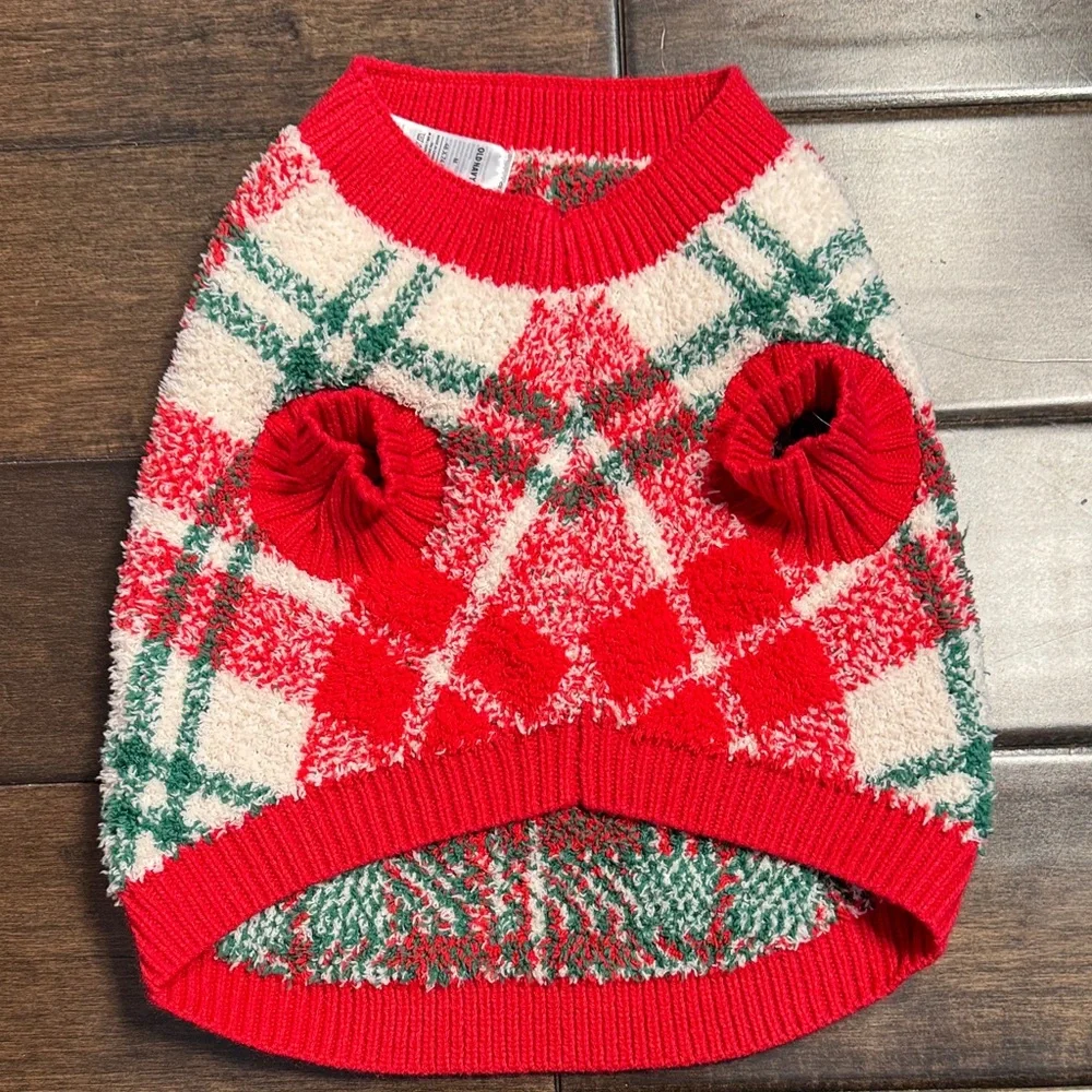 ❤️3/$30 Old Navy Red and Green Plaid Dog Sweater